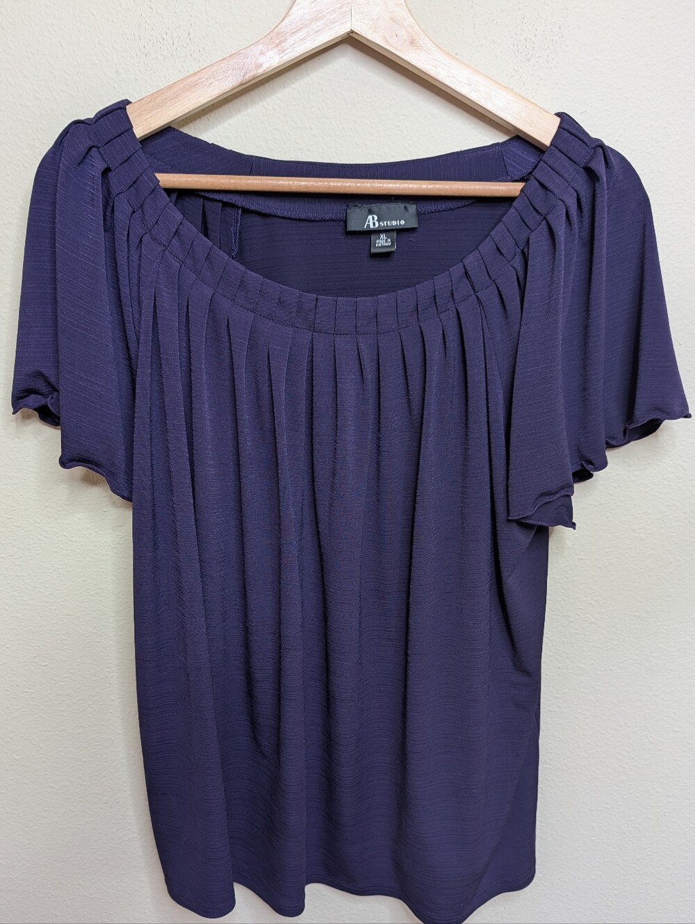 AB Studio Purple Pleated Neckline Flutter Sleeve Top Size XL‎